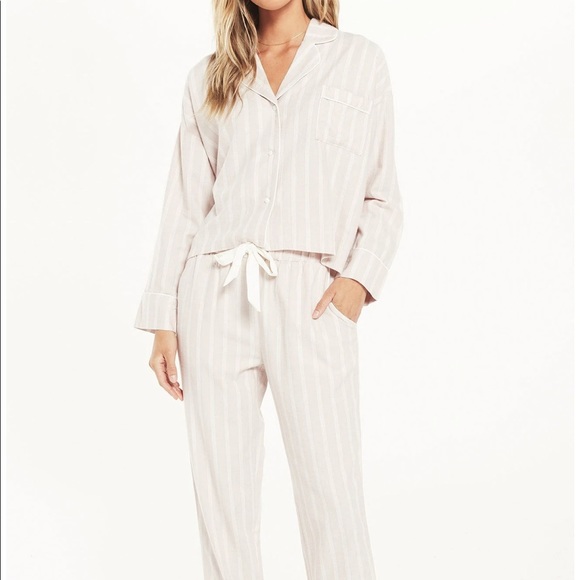 Z Supply Loungeware - Picture 2 of 2